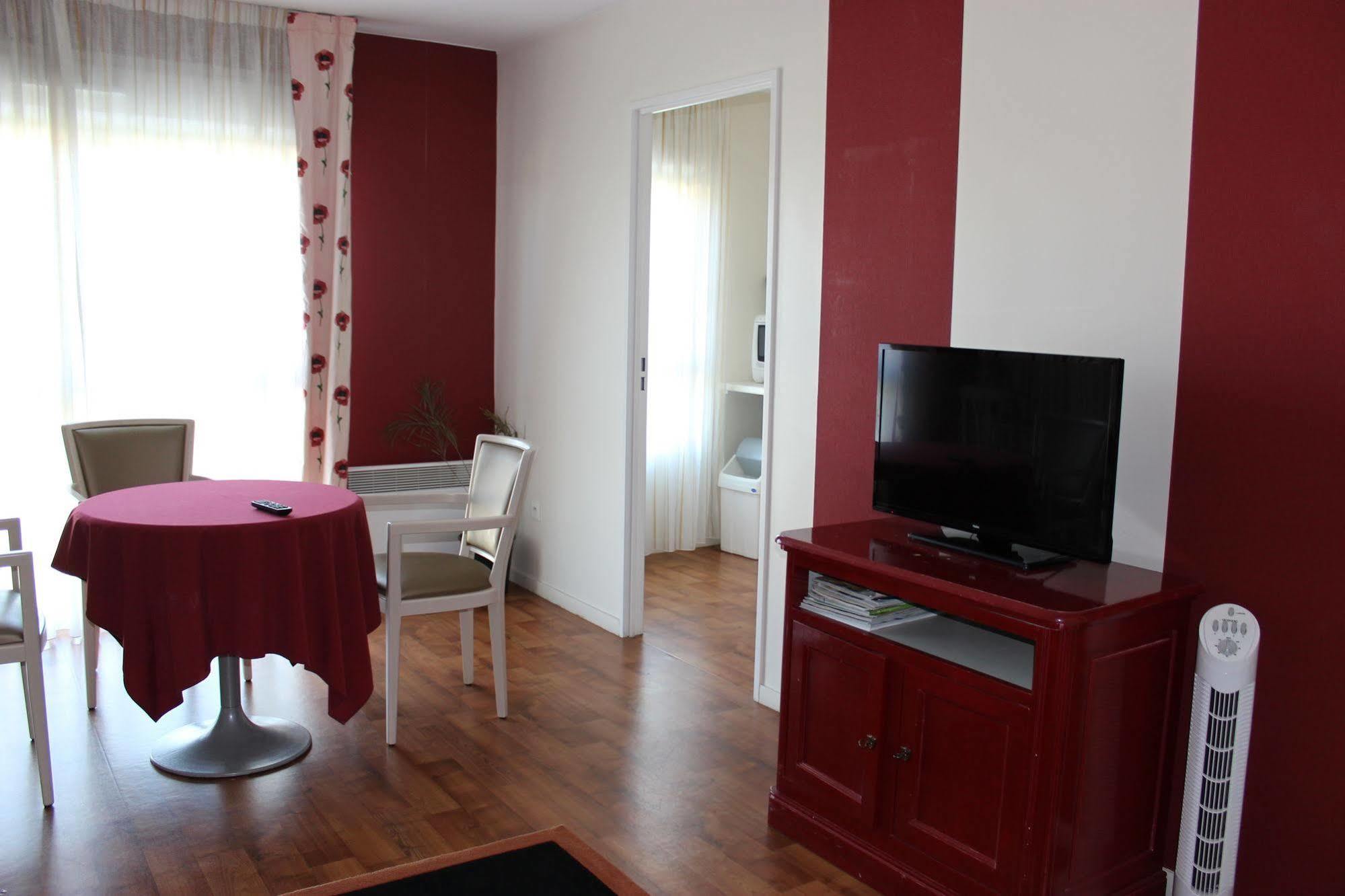 Residence Carouge Appart Hotel Bretigny-sur-Orge Exterior photo